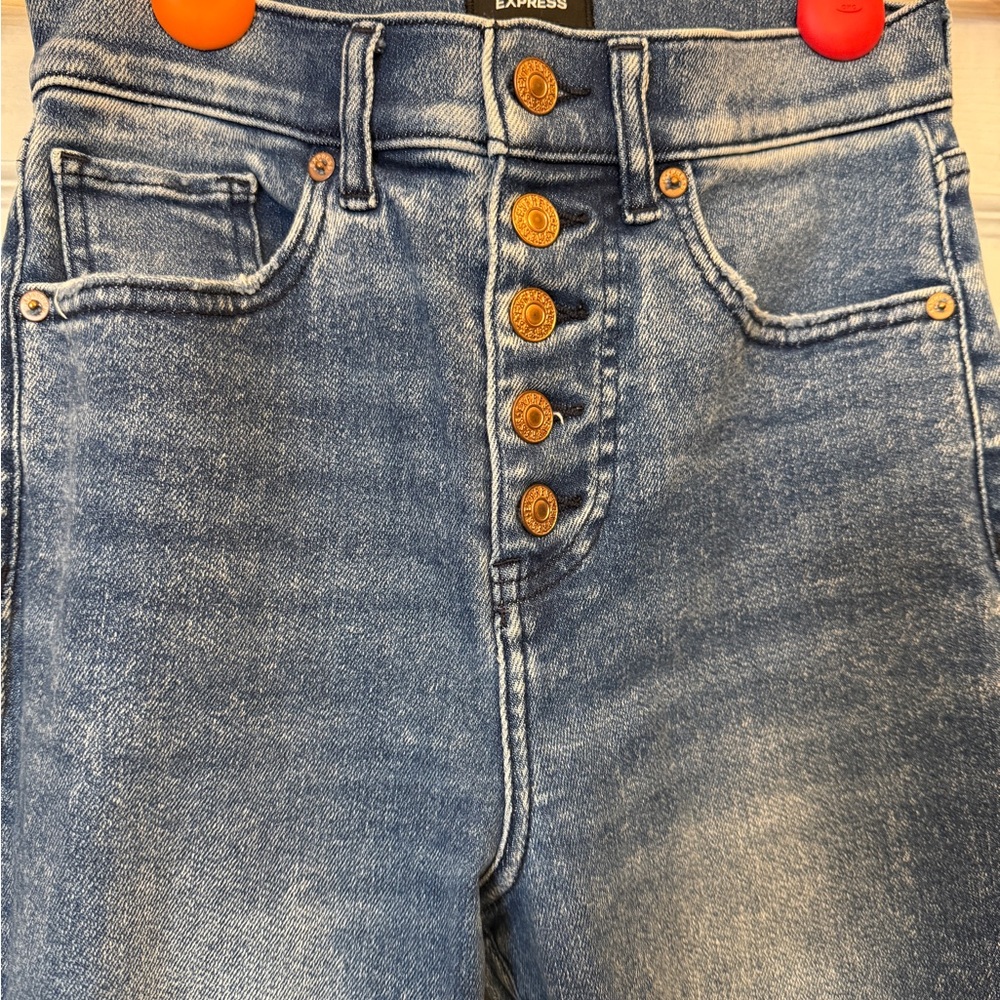 Super High Rise Mom Jeans - Picture 3 of 6